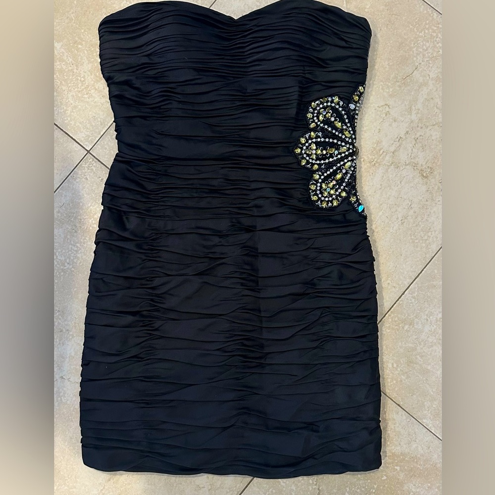 Women’s Terani couture size 4 strapless black ruched rhinestone flower dress